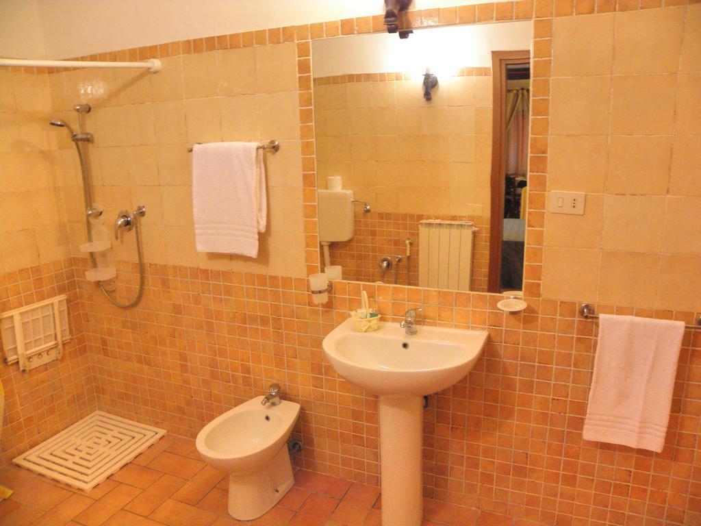 Villa Aurora à Gubbio Extérieur photo
