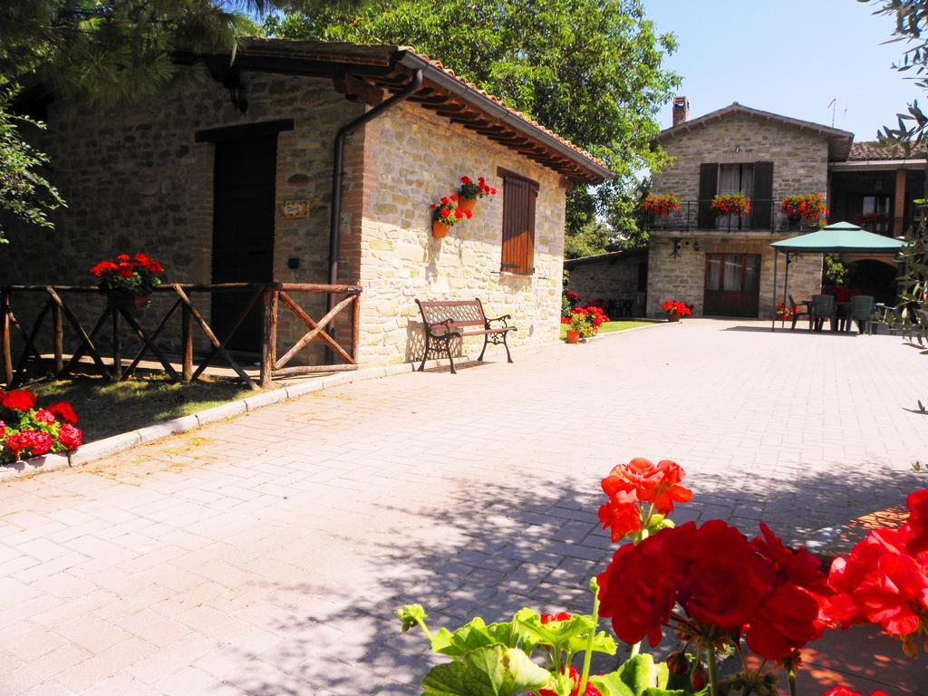 Villa Aurora à Gubbio Extérieur photo
